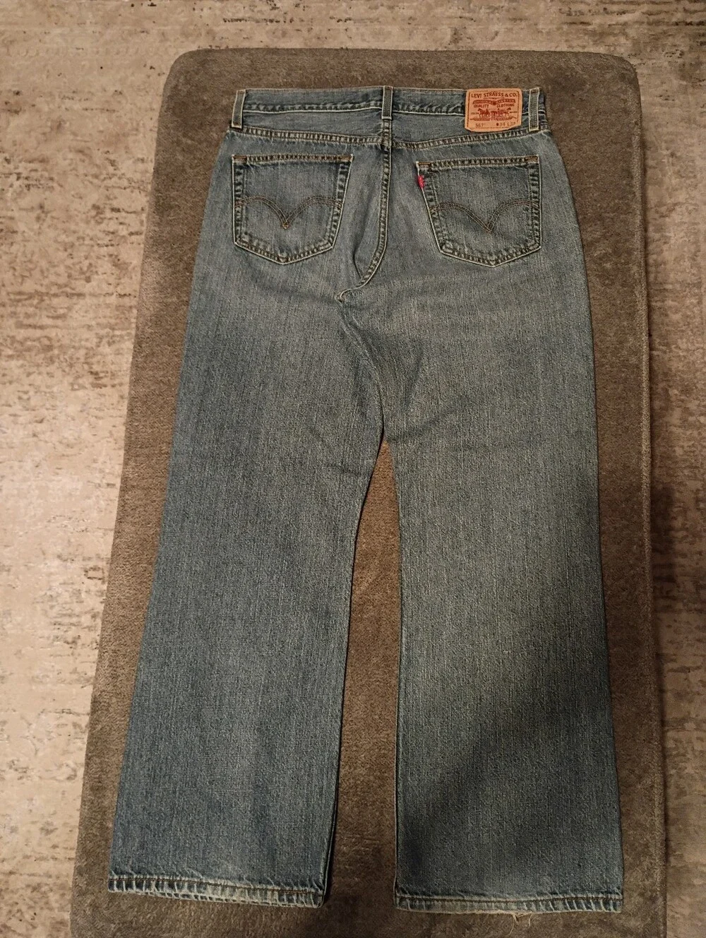 Levi's Men's 567 Loose Bootcut Jeans Size 34x32 With Button Fly